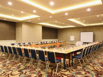 Harris & Convention Festival Citylink होटल